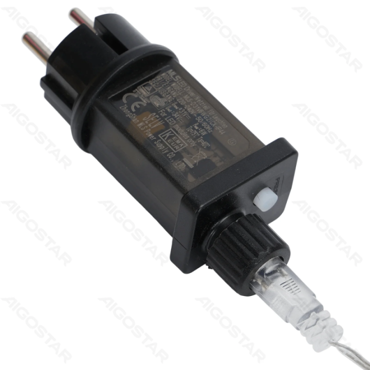 Žemos įtampos sujungiamas varveklio banga su norų kamuoliu, RGBY, 3m+3m*0.6m, 12 juostų, IP44, vidaus ir lauko