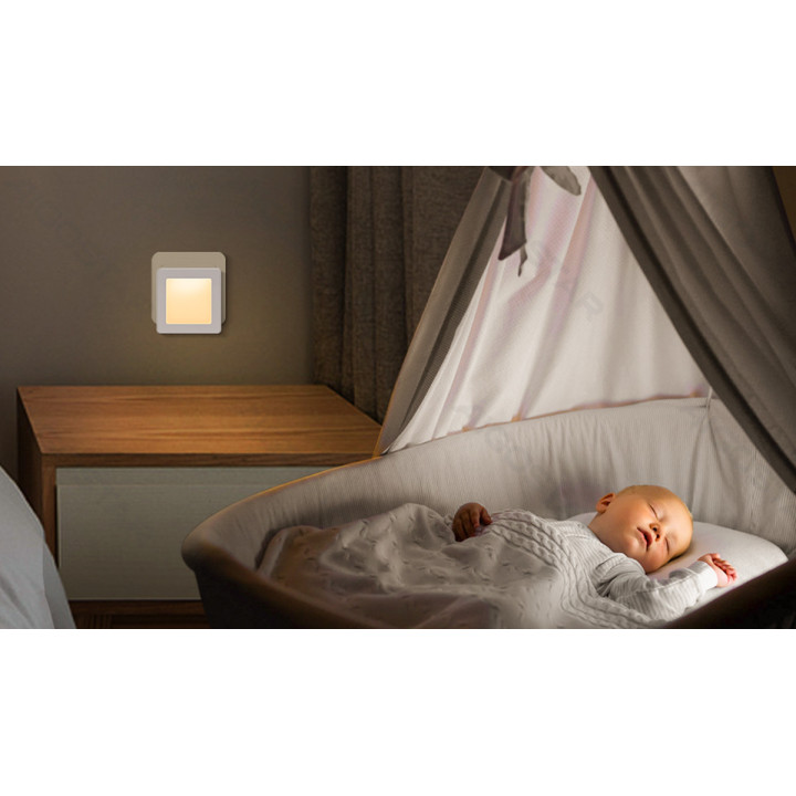 LED Naktinė lemputė su šviesos jutikliu, 2 lygių šviesumo reguliatorius