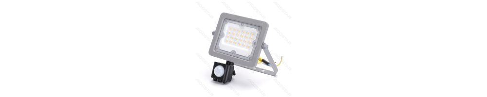 Optical lens shade